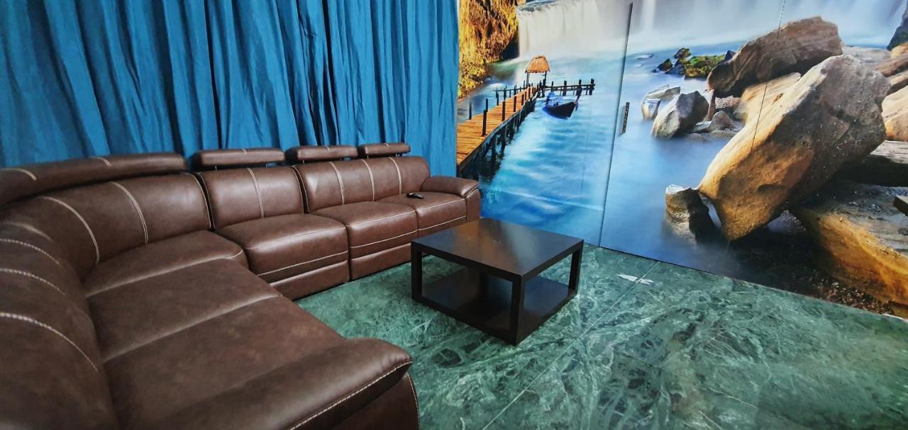 Shree Suites Kuttālam Eksteriør bilde