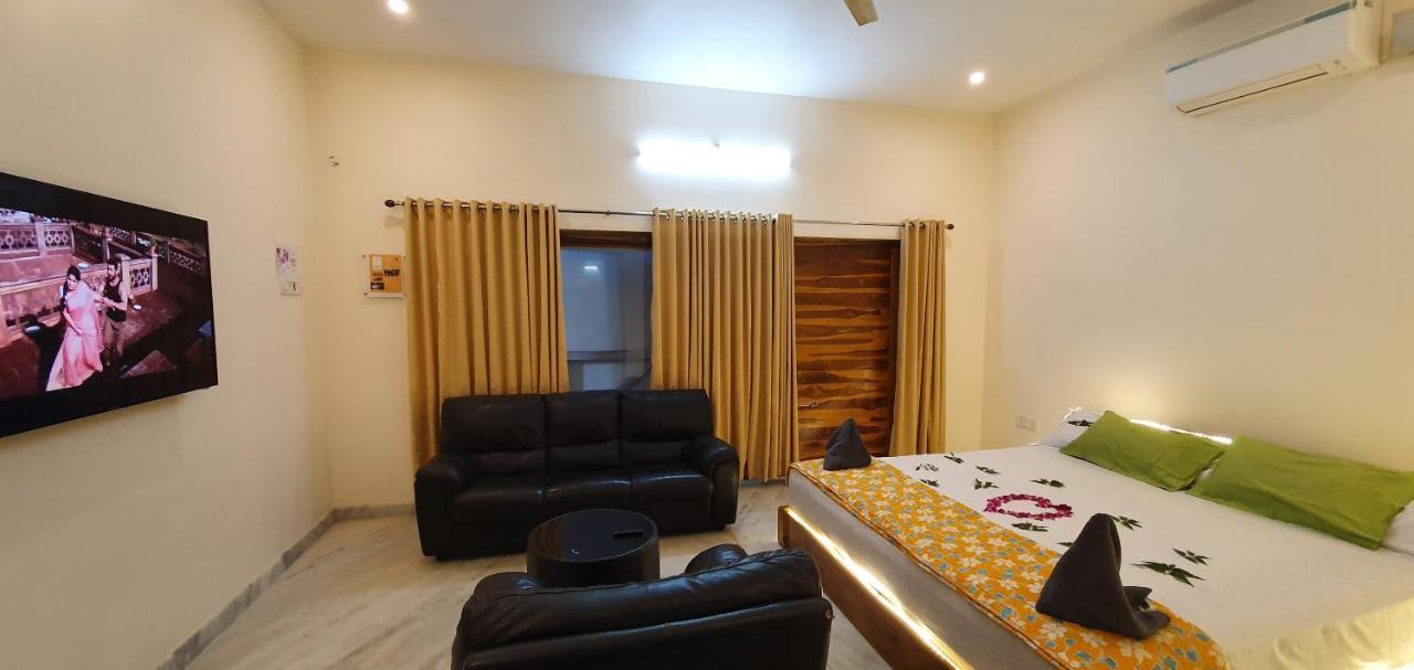 Shree Suites Kuttālam Eksteriør bilde