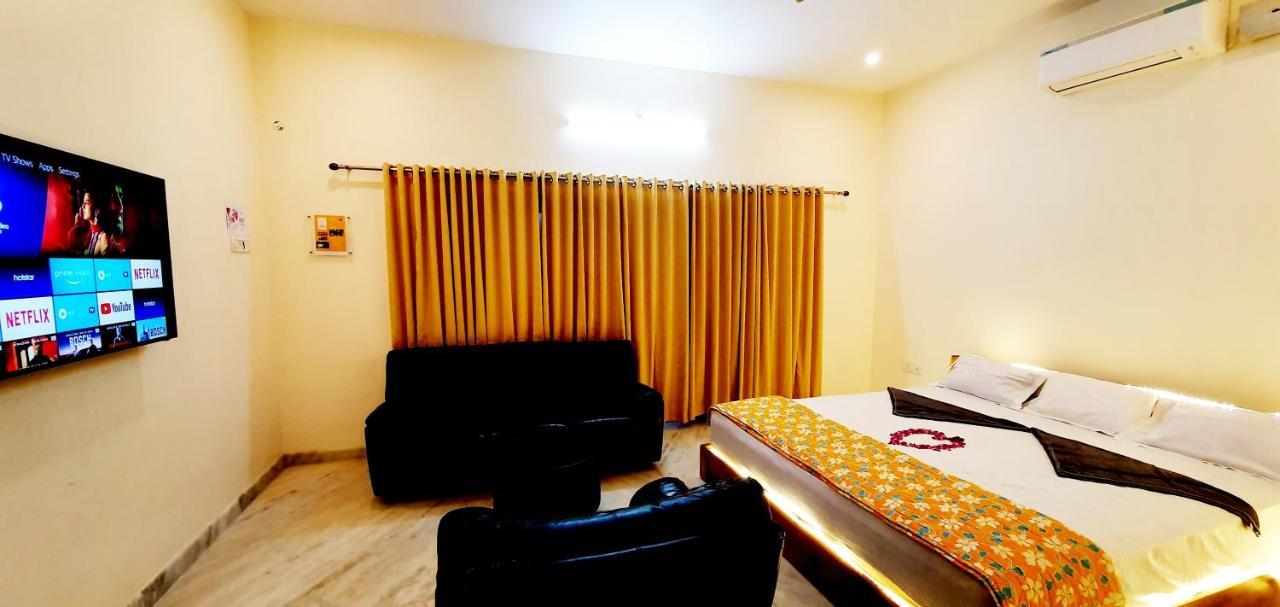 Shree Suites Kuttālam Eksteriør bilde